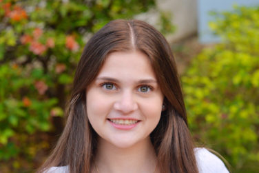 Student Spotlight: Lindsey Sternthal & The College Essay Process